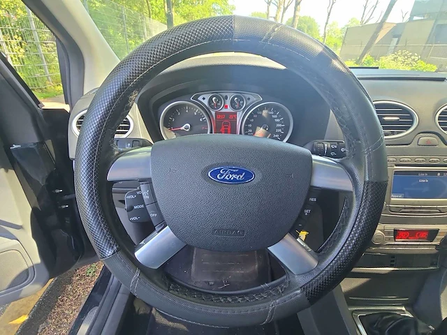 Ford focus wagon 1.8 titanium flexi fuel car 2009 | 32-jkz-3 i - afbeelding 6 van  31
