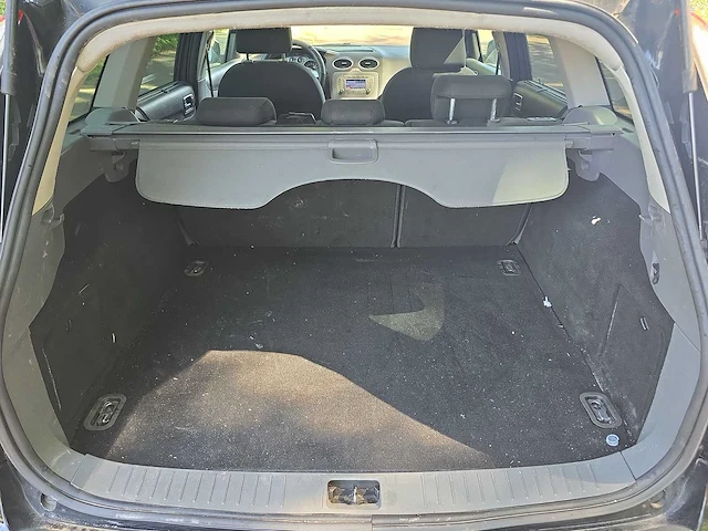 Ford focus wagon 1.8 titanium flexi fuel car 2009 | 32-jkz-3 i - afbeelding 16 van  31