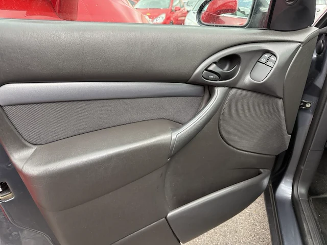 Ford focus,2005 - afbeelding 20 van  23