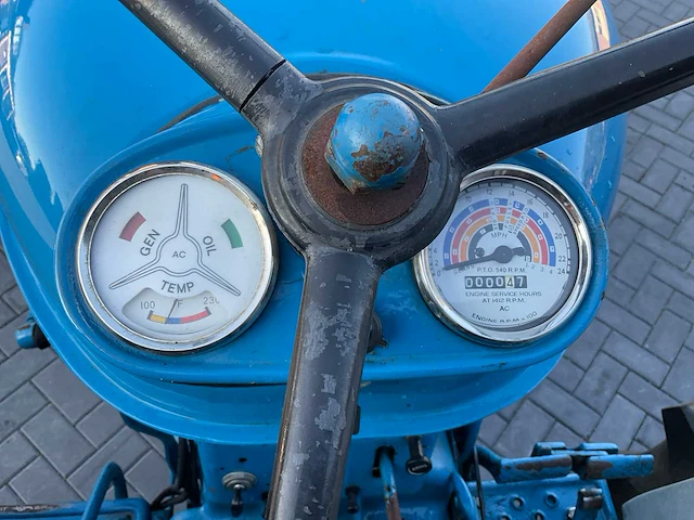 Ford fordson major “6 cilinder” oldtimer tractor - scherpenzeel - afbeelding 4 van  21