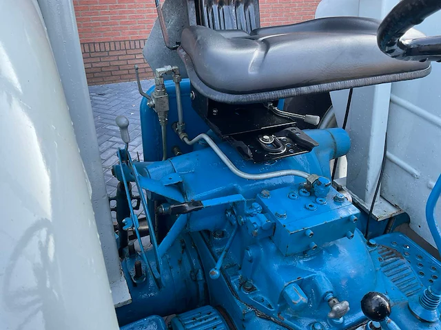 Ford fordson major “6 cilinder” oldtimer tractor - scherpenzeel - afbeelding 11 van  21
