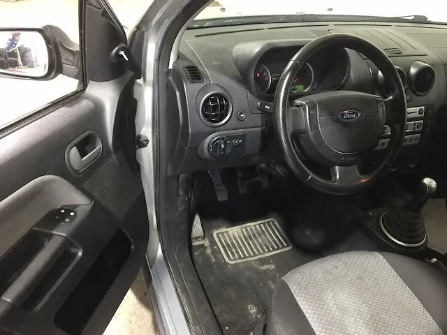 Ford fusion 1.4-16v futura 50-rg-jz - afbeelding 22 van  22