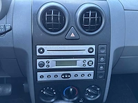 Ford fusion 1.6-16v futura 2005 | 23-rj-fx - afbeelding 9 van  24