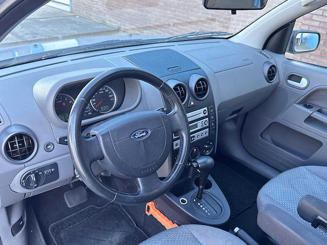 Ford fusion 1.6-16v futura 2005 | 23-rj-fx - afbeelding 19 van  24