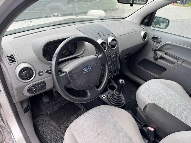 Ford fusion 1.6-16v trend 2003 | zn-267-z i - afbeelding 7 van  21