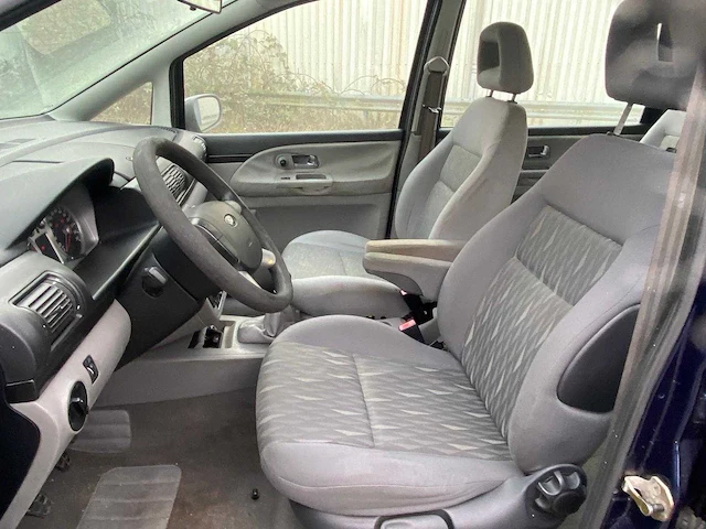 Ford galaxy 2.3-16v ghia -7 persoons - afbeelding 9 van  12
