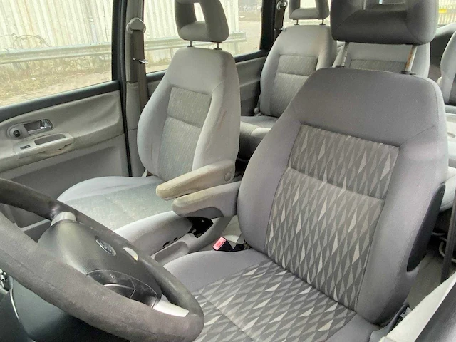 Ford galaxy 2.3-16v ghia -7 persoons - afbeelding 10 van  12