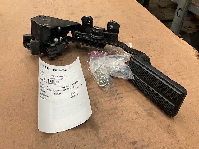 Ford gas pedal - afbeelding 1 van  5