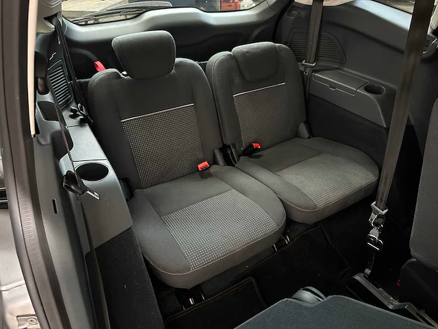 Ford grand c-max 1.0 ambiente 7p. 101pk 2015, g-110-ld - afbeelding 32 van  42