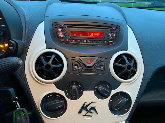 Ford ka 1.2 cool sound, 87-lvd-9 - afbeelding 11 van  34