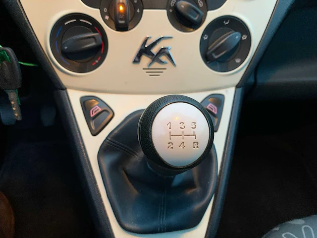 Ford ka 1.2 cool sound, 87-lvd-9 - afbeelding 13 van  34