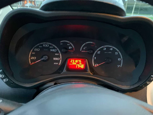 Ford ka 1.2 cool sound, 87-lvd-9 - afbeelding 14 van  34