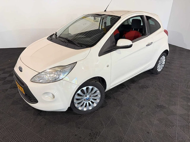 Ford ka 1.2 titanium, 90-ppk-6 - afbeelding 1 van  15
