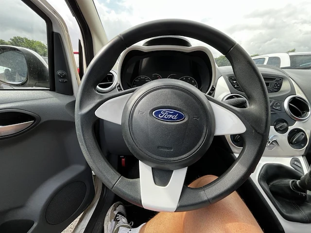 Ford ka 1.2i titanium start/stop 69,2014 - afbeelding 5 van  23