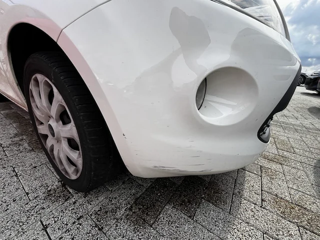 Ford ka 1.2i titanium start/stop 69,2014 - afbeelding 16 van  23