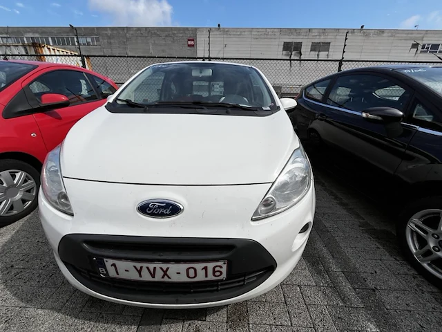 Ford ka 1.2i titanium start/stop 69,2014 - afbeelding 12 van  23