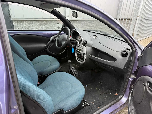 Ford ka 1.3 futura , 99-tb-lp - afbeelding 5 van  8