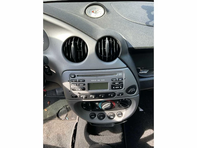 Ford ka 83-tf-hk - afbeelding 10 van  26