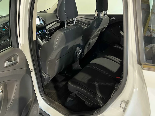 Ford kuga 1.5 ecob. trend ult., pl-260-r - afbeelding 3 van  28