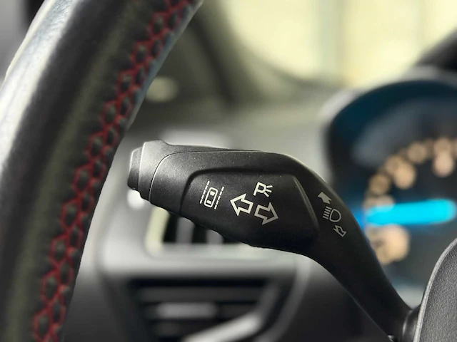 Ford kuga 1.5 tdci st-line 120pk 2018, sj-597-n - afbeelding 13 van  58