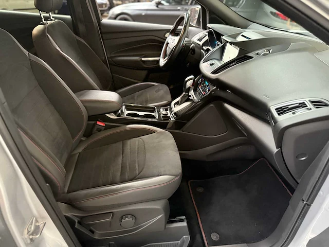 Ford kuga 1.5 tdci st-line 120pk 2018, sj-597-n - afbeelding 50 van  58