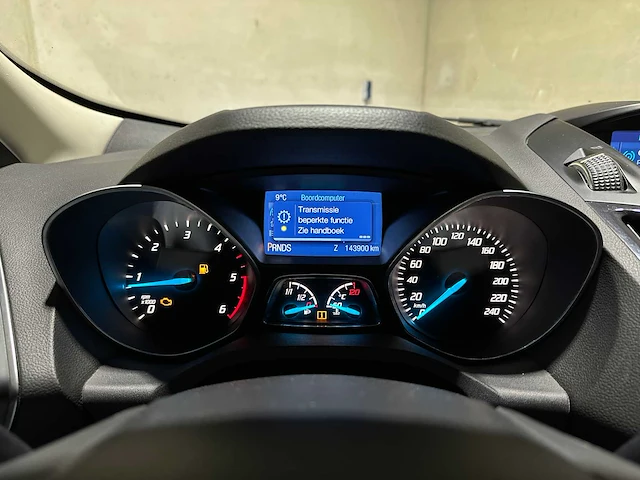 Ford kuga 2.0 tdci titanium plus 4wd 163pk 2014, n-888-xx - afbeelding 26 van  43