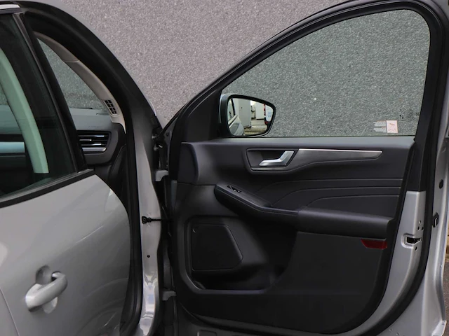 Ford kuga 2.5 phev titanium | l-858-tb - afbeelding 21 van  39