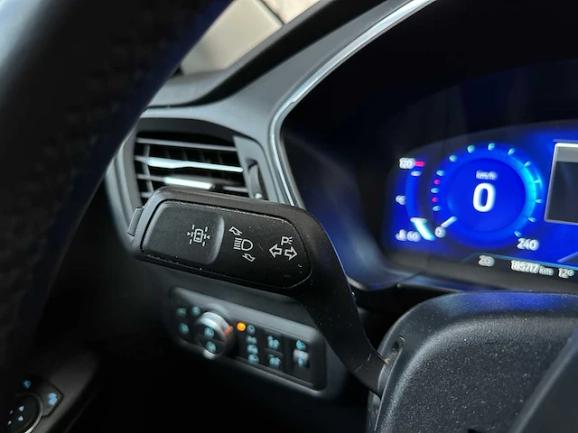 Ford kuga 2.5 phev titanium x 152pk 2021, l-235-dz - afbeelding 17 van  48