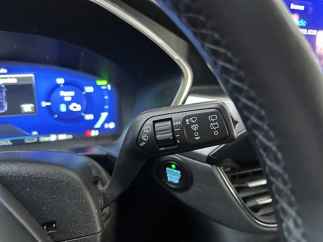 Ford kuga 2.5 phev titanium x 152pk 2021, l-235-dz - afbeelding 18 van  48