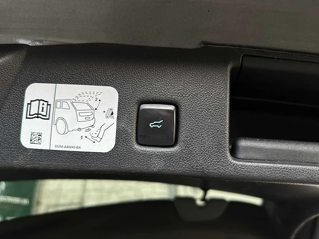 Ford kuga 2.5 phev titanium x 152pk 2021, l-235-dz - afbeelding 32 van  48