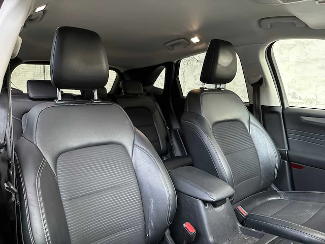 Ford kuga 2.5 phev titanium x 152pk 2021, l-235-dz - afbeelding 41 van  48