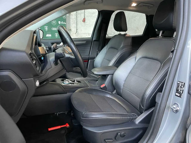 Ford kuga 2.5 phev titanium x 152pk 2022 (origineel-nl+1e eigenaar), p-060-rd - afbeelding 36 van  47