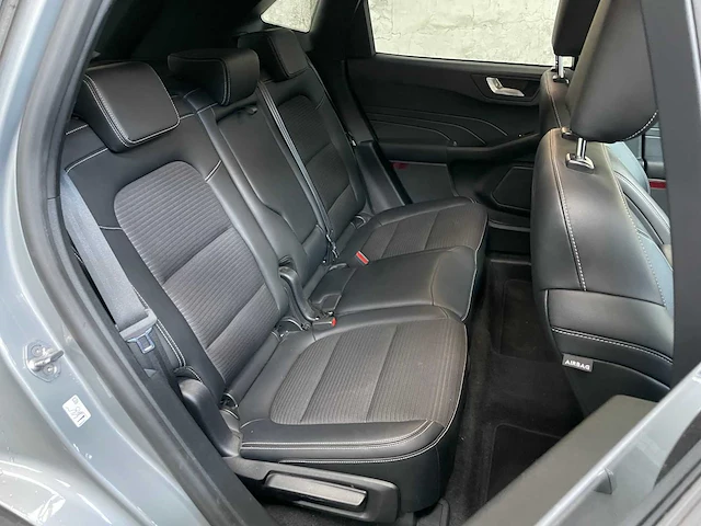 Ford kuga 2.5 phev titanium x 152pk 2022 (origineel-nl+1e eigenaar), p-060-rd - afbeelding 38 van  47