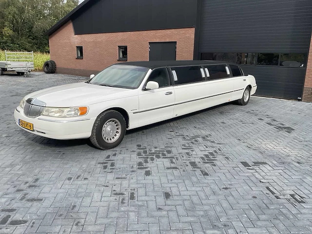 Ford lincoln town car 4.6 signature limousine - afbeelding 1 van  29