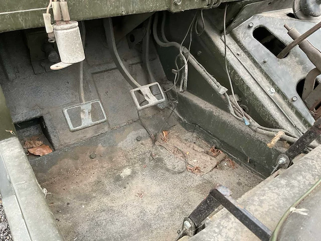 Ford m151 jeep - afbeelding 4 van  23