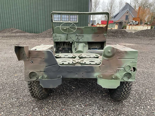 Ford m151 jeep - afbeelding 20 van  23