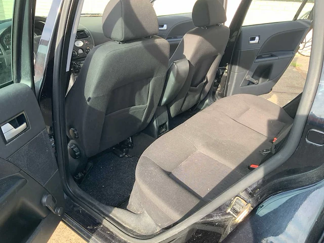 Ford mondeo - 2003 - wagon personenauto - afbeelding 22 van  30