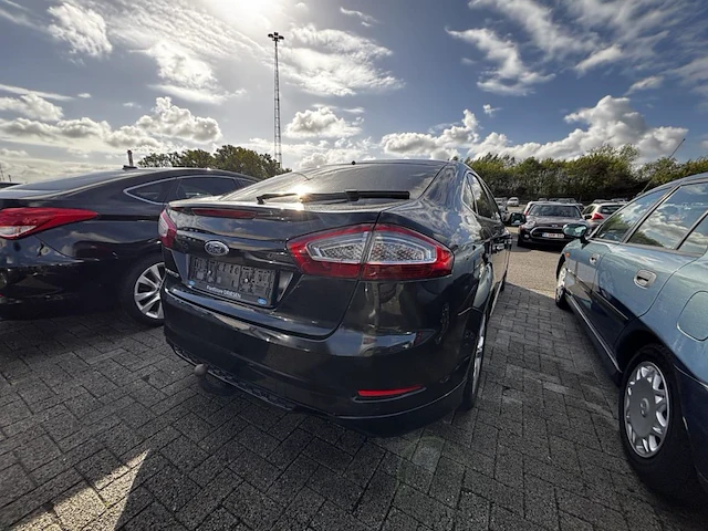 Ford mondeo 5p d 2 0 tdci eco titanium s powershift 163 at,2014 - afbeelding 22 van  27