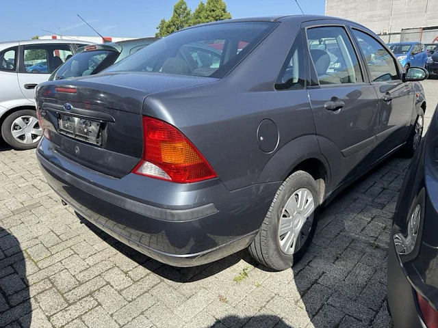 Ford mondeo 5p/d mondeo 2.0i 16v ambiente 145 at, 2003 - afbeelding 21 van  26
