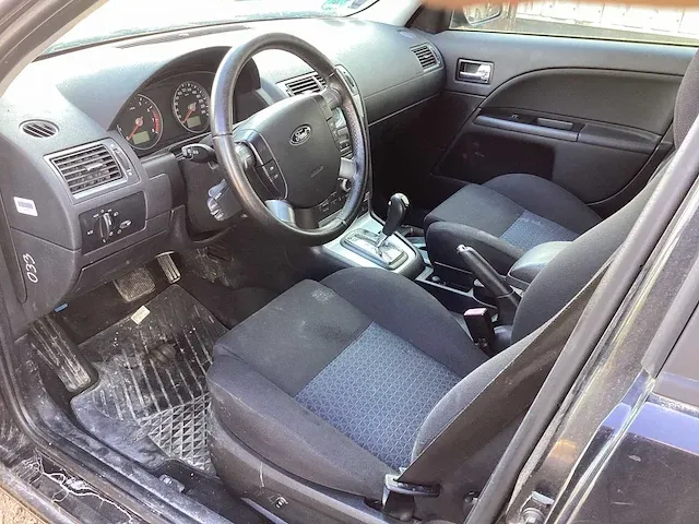 Ford mondeo personenauto - afbeelding 8 van  12