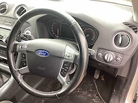 Ford mondeo stationwagen personenauto - afbeelding 6 van  14