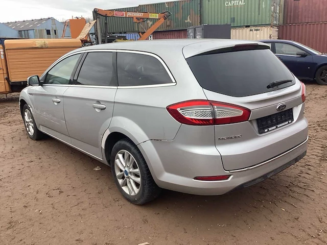 Ford mondeo stationwagen personenauto - afbeelding 9 van  14
