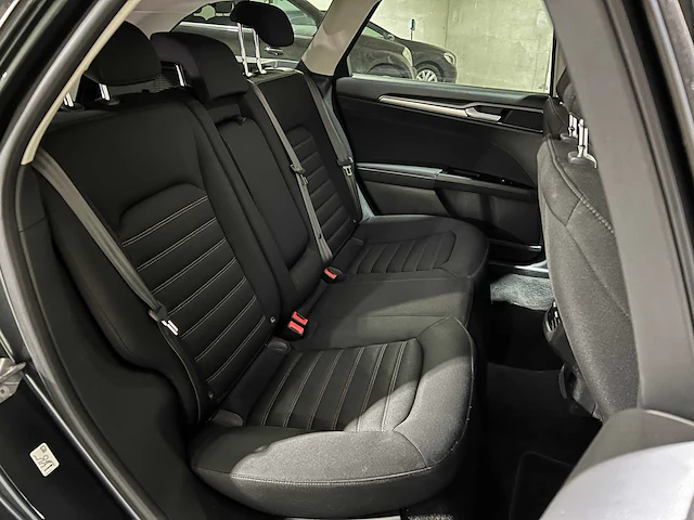 Ford mondeo wagon 1.0 ecoboost trend 125pk 2017, rd-780-g - afbeelding 28 van  39