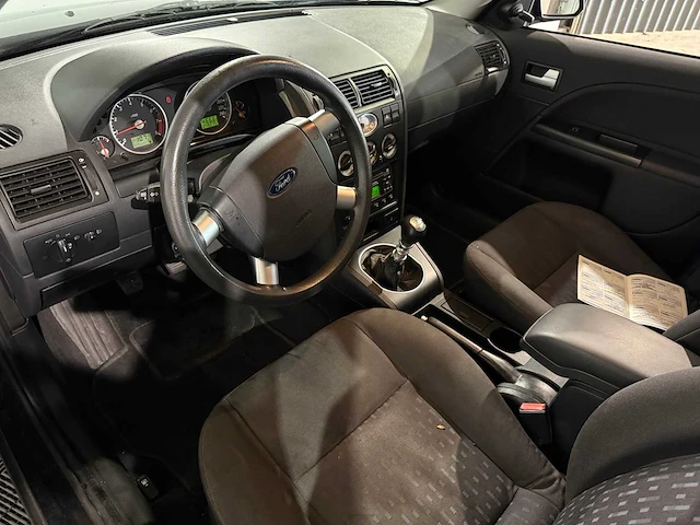 Ford mondeo wagon 1.8-16v cool edition, 84-js-hj - afbeelding 12 van  13