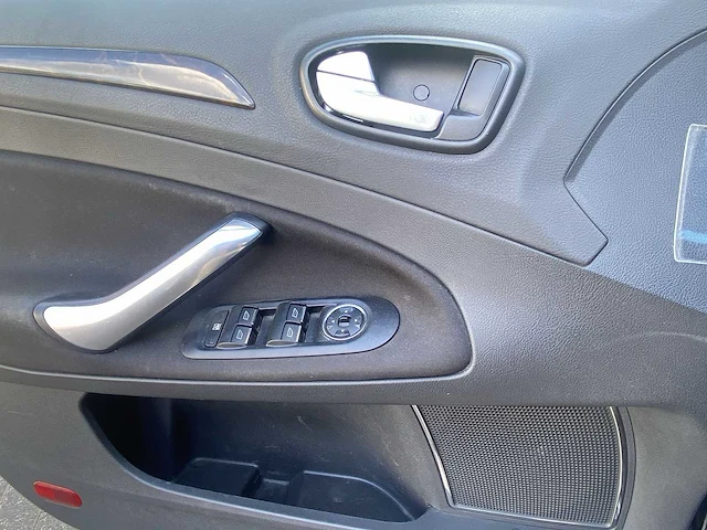 Ford mondeo wagon 2.0-16v ghia 2009 | 71-hzl-7 - afbeelding 4 van  32
