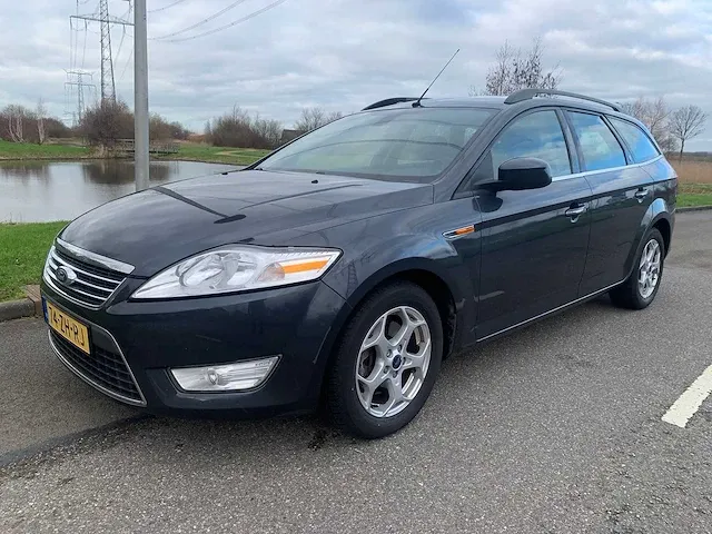 Ford mondeo wagon 2.0 16v ghia, 74-zh-rj - afbeelding 12 van  26