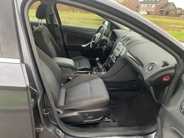 Ford mondeo wagon 2.0 16v ghia, 74-zh-rj - afbeelding 26 van  26