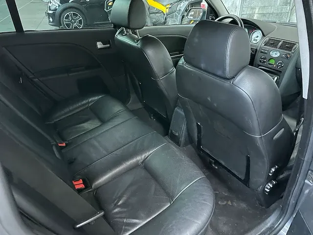 Ford mondeo wagon 3.0 v6 st220226pk 2003, g-399-nh - afbeelding 32 van  40
