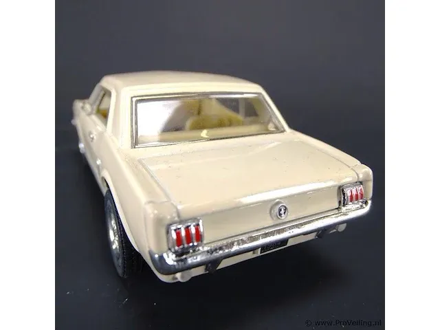 Ford mustang (1964) beige - afbeelding 3 van  5