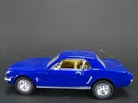 Ford mustang (1964) blauw - afbeelding 2 van  5